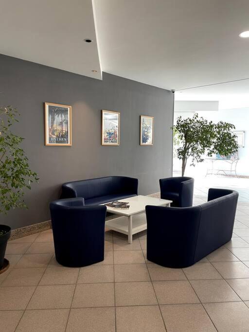 Appartement Vue Mer, 5Min A Pied De La Plage, Parking Prive Vallauris Esterno foto